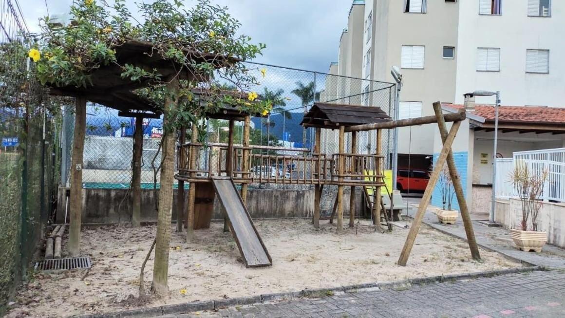 Apartamento Com Piscina Churrasqueira Em Ubatuba Lejlighed Eksteriør billede